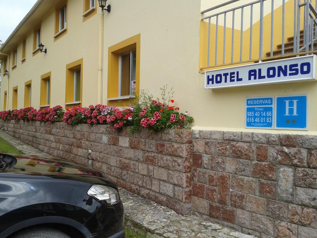 Hotel Alonso Llanes Esterno foto